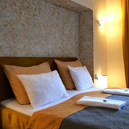 ליברץ Hotel Radnice מראה חיצוני תמונה
